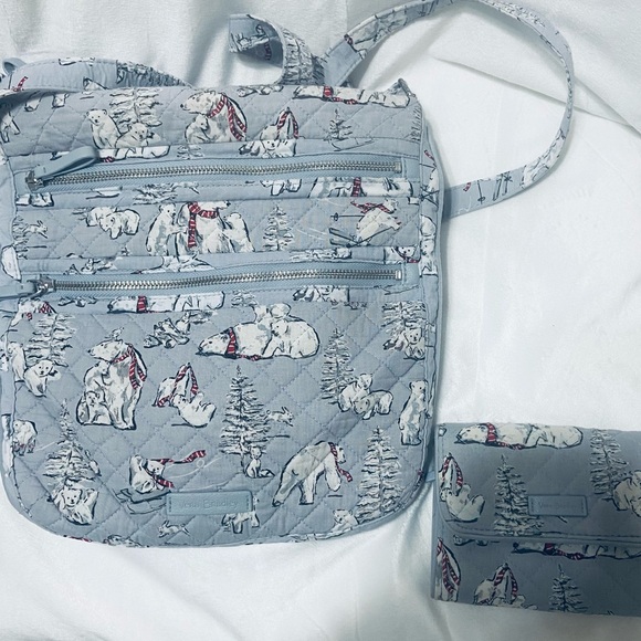 Vera Bradley Polar Bear Gray Crossbody Bag with Wallet - Picture 2 of 16